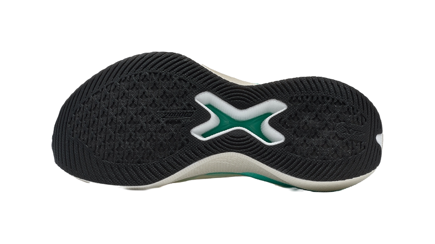 XTEP Two Thousand Kilometers 2.0 Anti Slip Wear Resistant Low Top Running Shoes Women's Sail White 