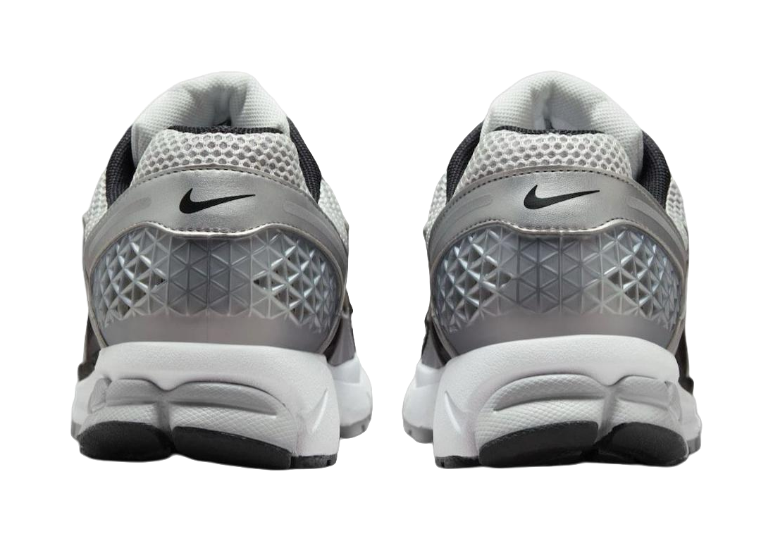 Nike Zoom Vomero 5 Metallic Silver Black  vjsneaker.com