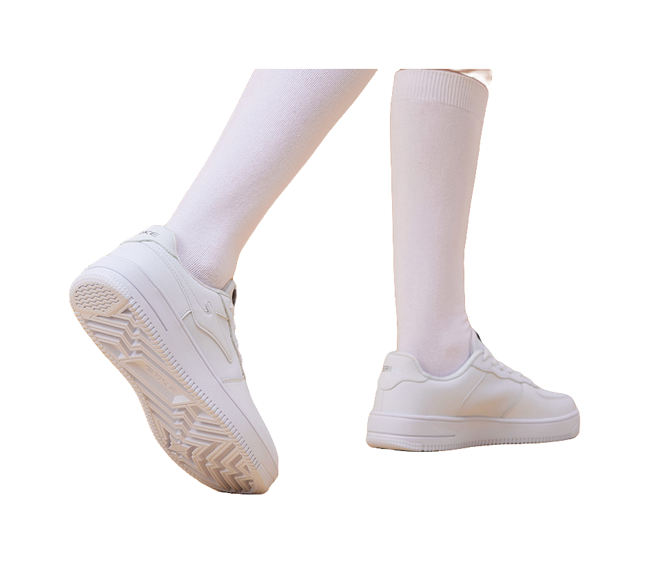 Erke Air Force One Slip Resistant Abrasion Resistant Low top Skateboard Shoes Women's True White Bright Silver 