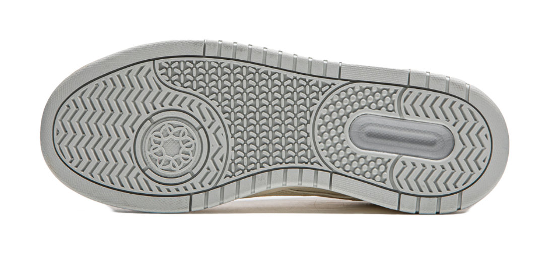 LiNing Moon White 2.0 Anti Slip Wear Resistant Breathable Height Increasing Low Top Skateboard Shoes Women's Ecru 