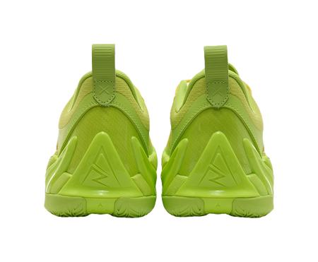 Rigorer AR3 basketball shoes, back view with green heel and padded collar