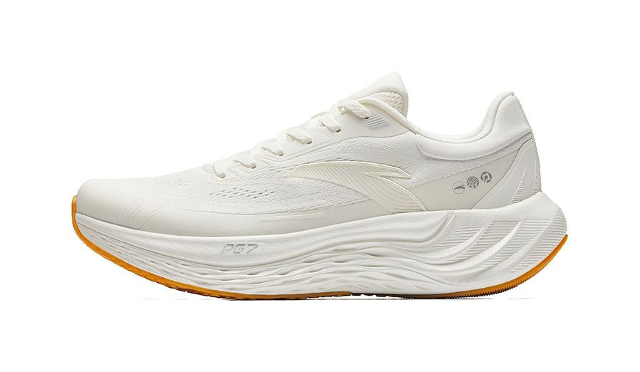 Anta PG 7 low-top running shoes, ivory fabric upper and white ridged sole
