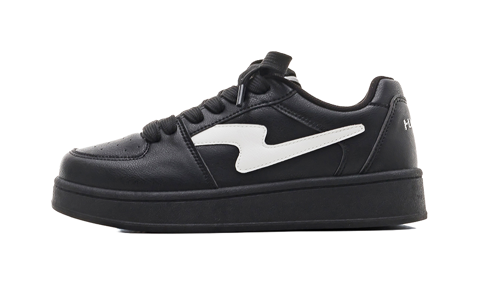 HUANQIU Slip Resistant, Abrasion Resistant, Lightweight Low top Skateboard Shoes Women's Black White 