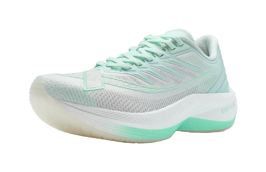 XTEP Integrated Molding Generation 1 Cushioning Wear-Resistant Low-Top Running Shoes Women's Foam Green/Sail White 