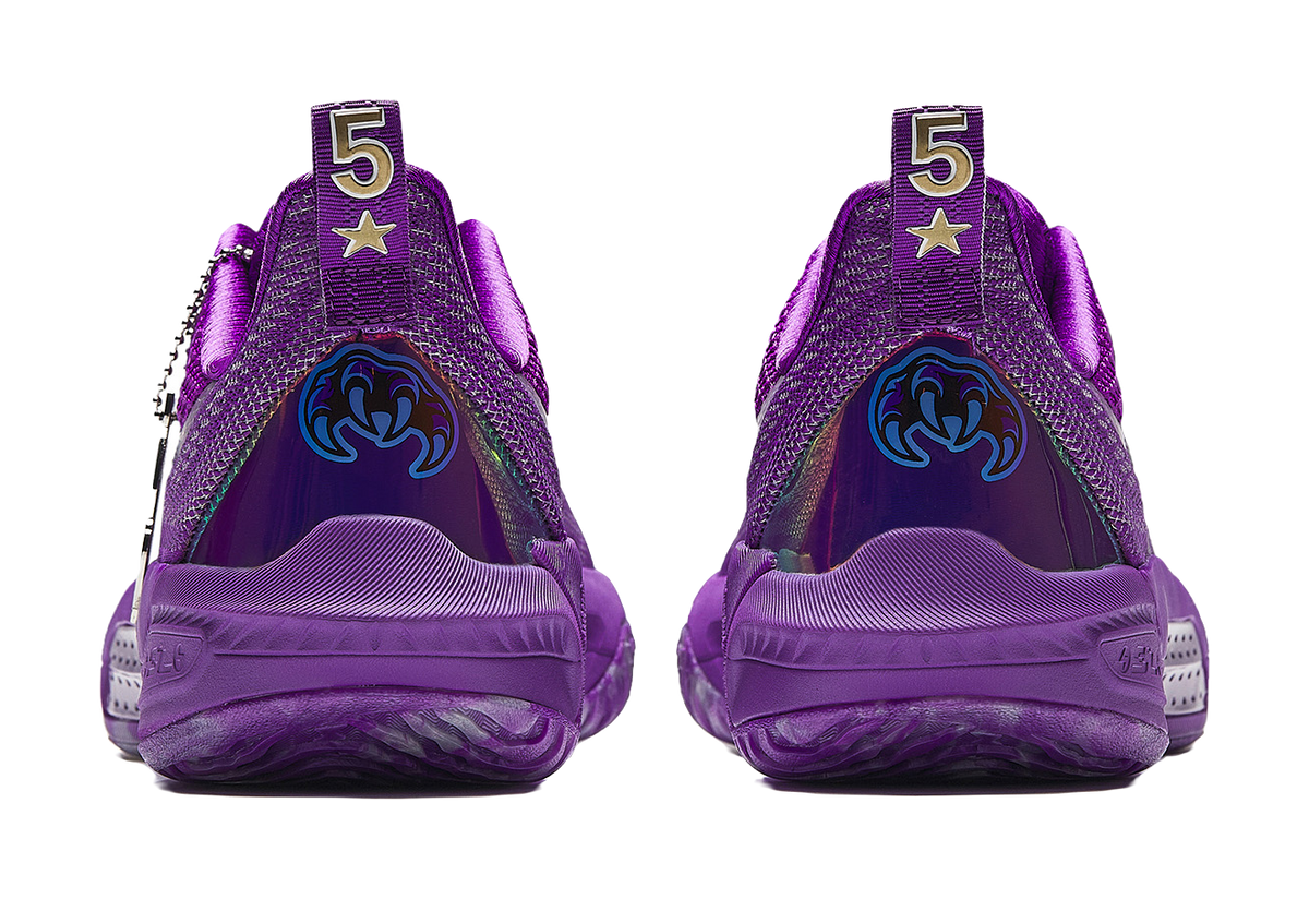 Unisex basketball shoes in fluorescent violet, rear view with heel pull tab and cushioning