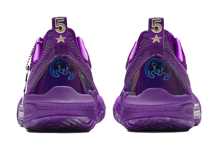 Unisex basketball shoes in fluorescent violet, rear view with heel pull tab and cushioning