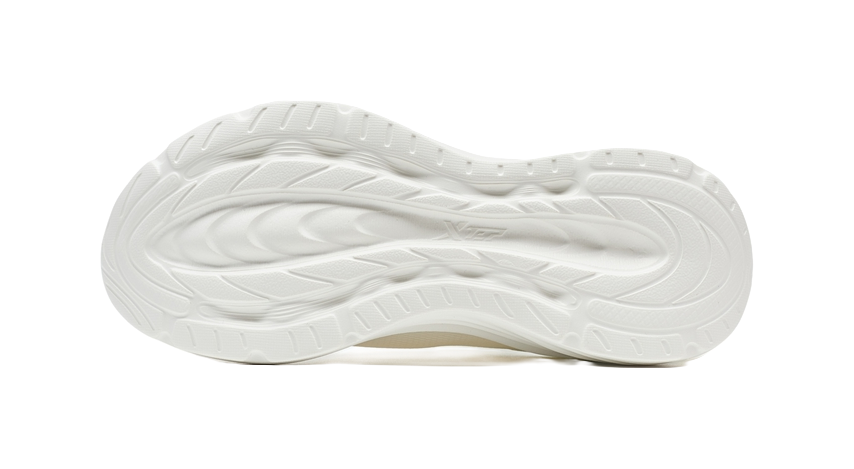 XTEP Feather Escape Wear resistant And Lightweight Low top Casual City Commute Running Shoes Women's White Green 