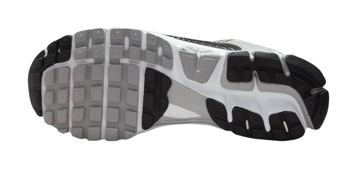 Nike Zoom Vomero 5 Metallic Silver Black  vjsneaker.com