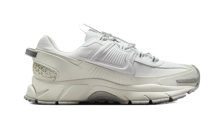 Nike Zoom Vomero Roam Summit White Womens  vjsneaker.com