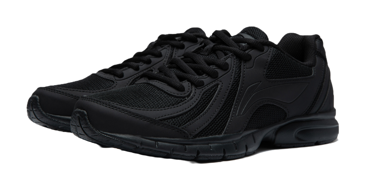 Black lightweight casual running shoe with lace-up closure and padded collar.