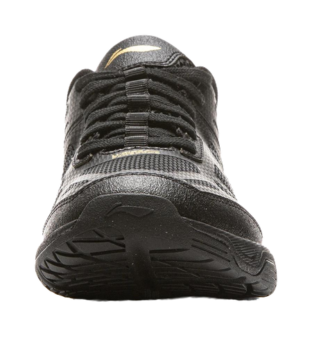 Li-Ning table tennis shoe toe in black, lace-up front with textured upper detail