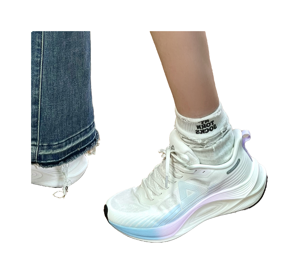 PEAK Shock Absorbers Slip Resistant Abrasion Resistant Lightweight Low top Running Shoes Women's Ivory Purple 