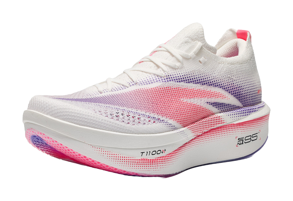 Low-cut running sneaker in white and purple with red-blue side stripe, knit upper