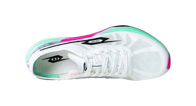 TANSHEZHE Black Horse 4.0 Slip Resistant, Abrasion Resistant, Lightweight Coverage Low top Full Length Carbon Plate  vjsneaker.com