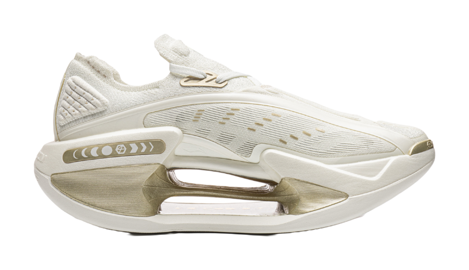 Li Ning Shadow 4 running shoes, side view with ivory knit upper and gold accents