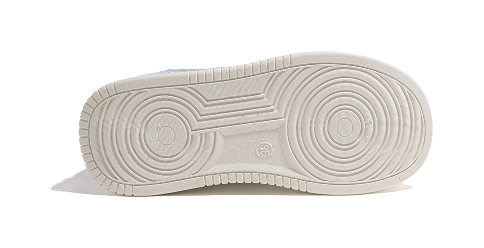 HUANQIU Women's Embroidered Kitten Skateboard Shoes - Sweet & Cute Low-Top Design with Height Increase & Shock Absorption 