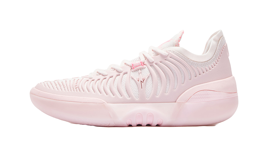 Light pink basketball shoe, lace-up low-cut collar, cushioned sole