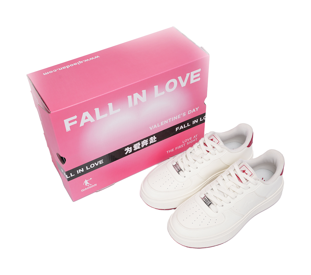 QIAODAN Five Centimeters Skateboard Shoes Women's Low top Ivory Iron Red 