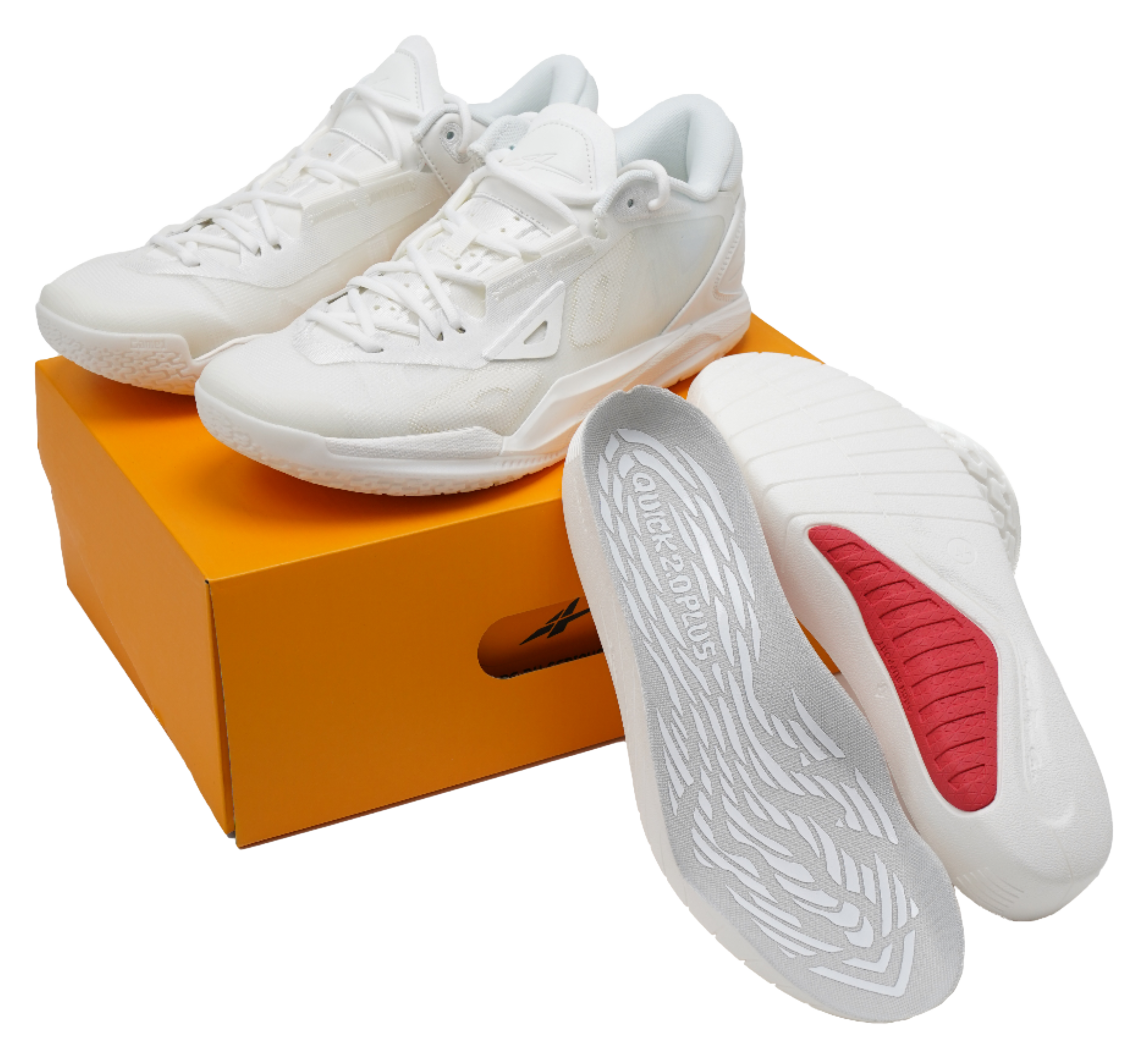 Unisex low-top basketball shoes in pure white, red outsole detail and traction grooves