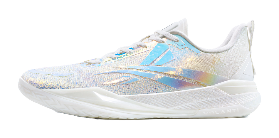 Low top basketball shoes in white and light blue with iridescent texture, lace-up.