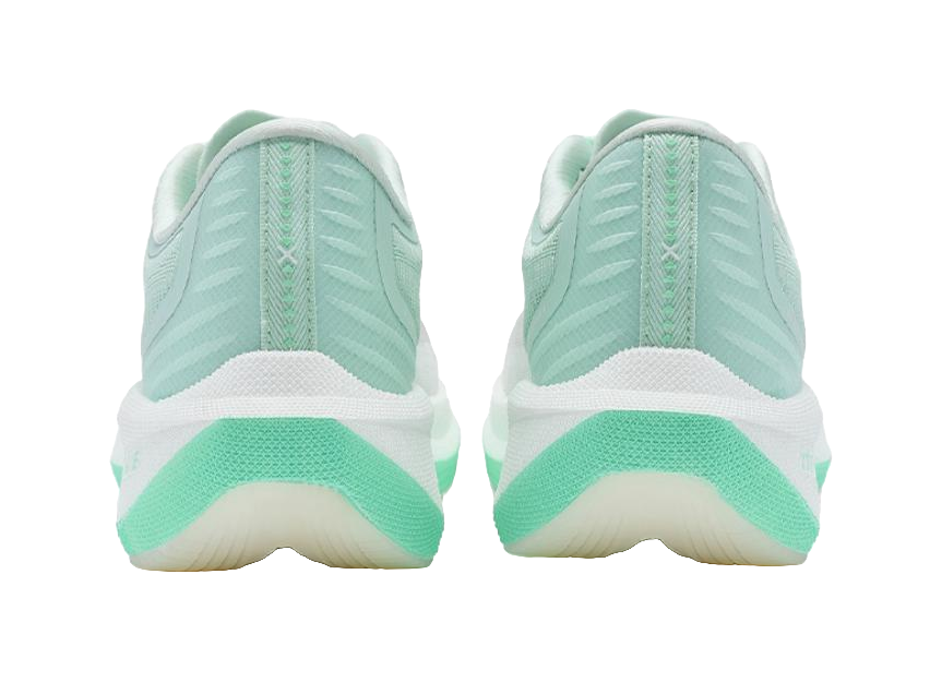 XTEP Integrated Molding Generation 1 Cushioning Wear-Resistant Low-Top Running Shoes Women's Foam Green/Sail White 
