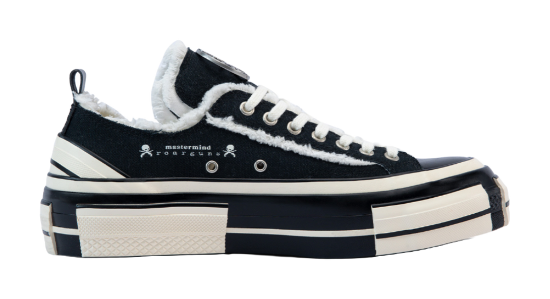 X MMJ·ROARGUNS x VESSEL Low top Canvas Shoes Unisex Black White 