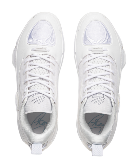 Li-Ning men's white low-top basketball shoe, front laces and padded tongue