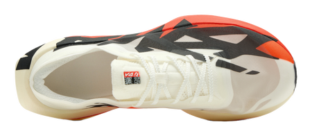 Men's low-top running shoes, white mesh upper with lace-up and tongue label