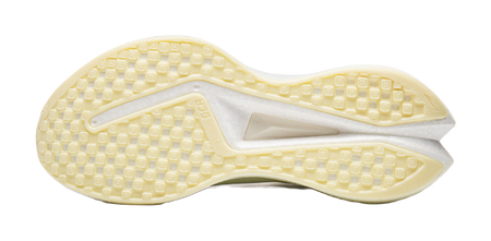 Women's low-top running shoes outsole, textured off-white rubber traction pattern