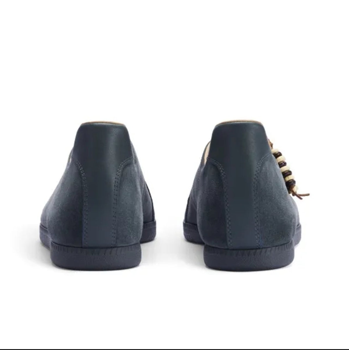 A pair of dark navy blue leather low-top shoes shown from the back on a white background, with the text 'FOG ROCK 5368' below.