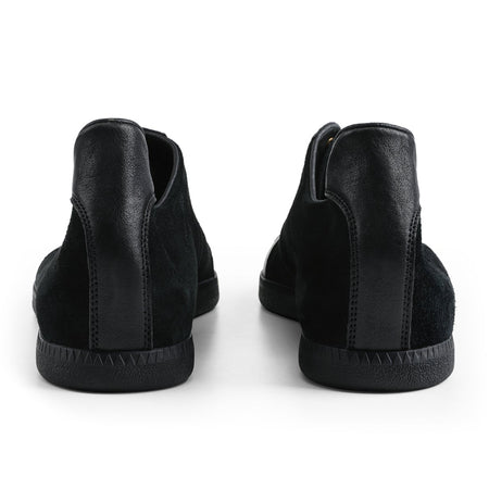 Black suede ankle boots shown from the back on a white background, with text below reading 'BLACK SHEEP 5272'.
