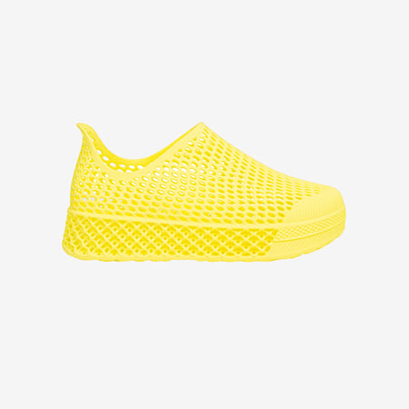 Kids 3D printed slip-on shoes, yellow mesh upper with cushioned sole